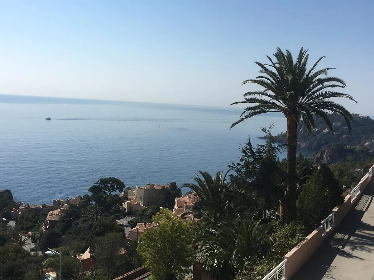 Association Villa Saint Camille Théoule-sur-Mer 0*,